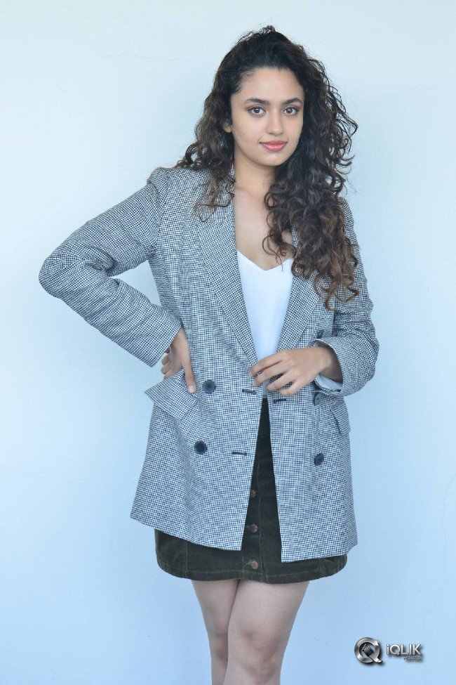 Malavika-Nair-New-Stills